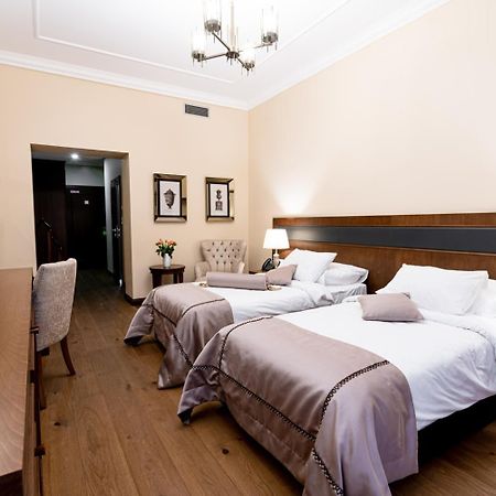 Hotel Michael'S Palace Кошице Экстерьер фото
