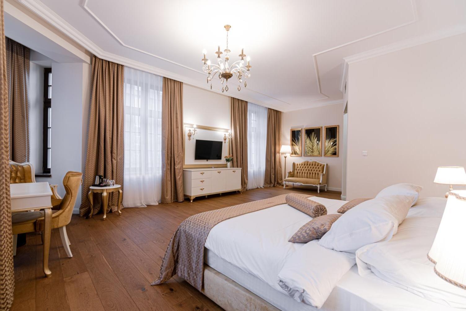 Hotel Michael'S Palace Кошице Экстерьер фото