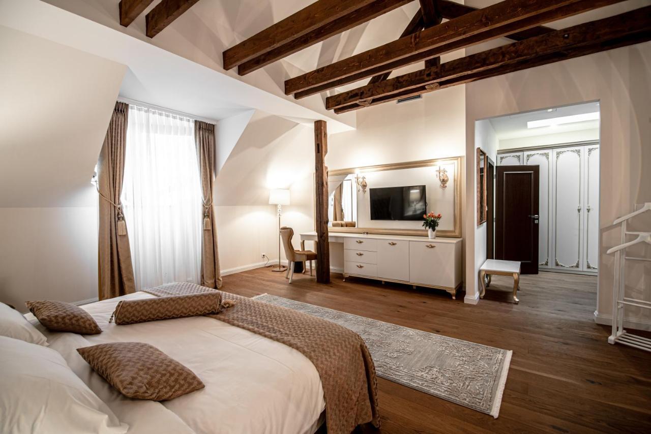 Hotel Michael'S Palace Кошице Экстерьер фото